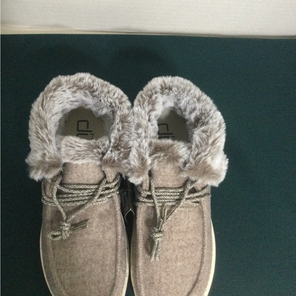 NIB HEY DUDE BRITT FOLD SHOES W/FAUX FUR LINING & COLLAR COLOR: CHOCOLATE US 9 - Picture 6 of 10